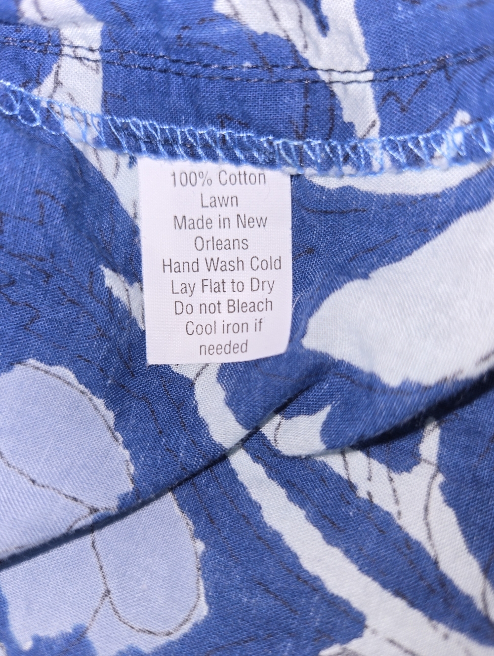 100% cotton NOLA Couture Men’s L Blue White Aloha Shirt USA Coastal Resort Camp - Picture 5 of 6